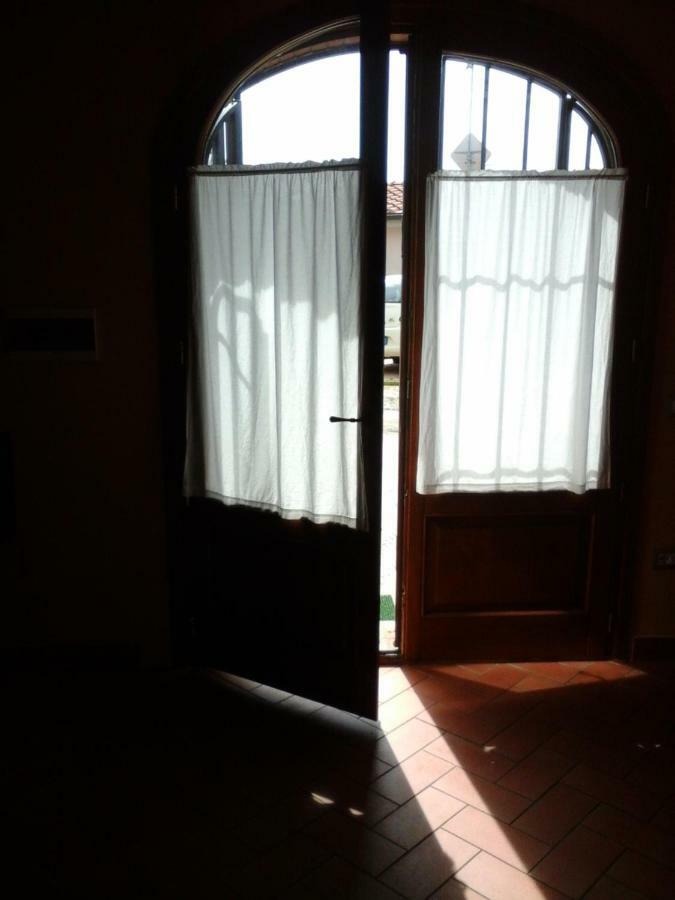 Apartamento Casa Agostini Lari Exterior foto