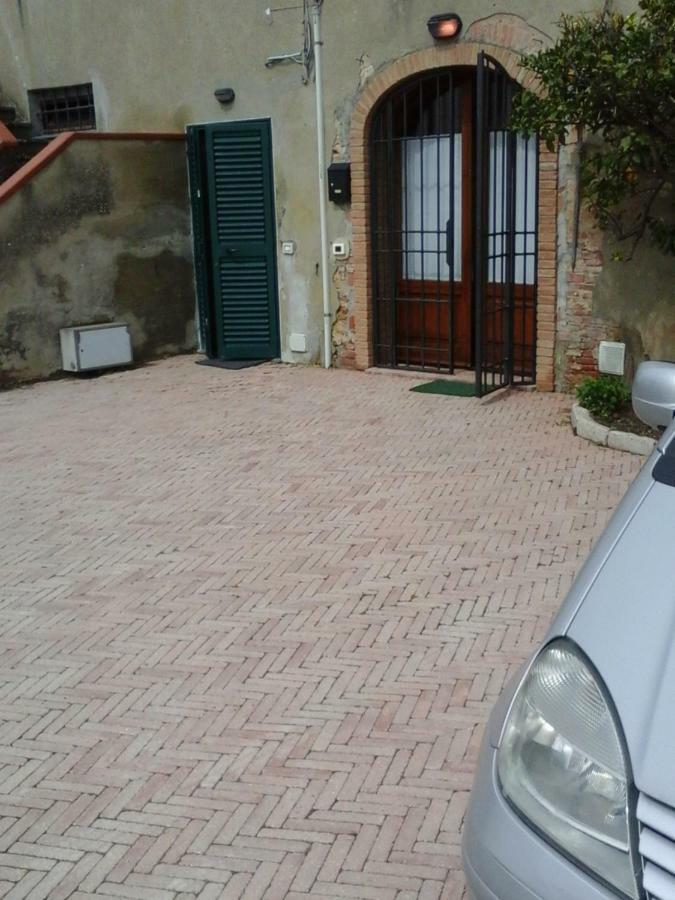 Apartamento Casa Agostini Lari Exterior foto